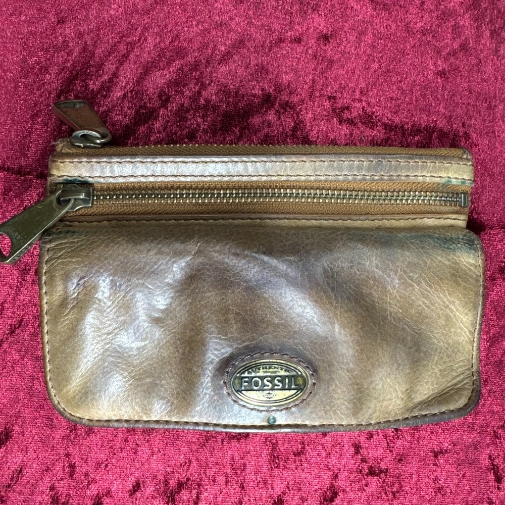 Fossil‎ Explorer Leather Clutch Wallet Women's Brown Credit Card Zip Closure